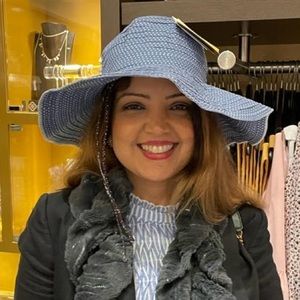 Meet your Posher, Zahra